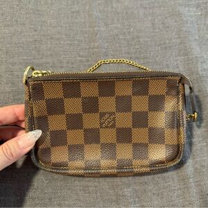 LV pochette accessories damier ebene